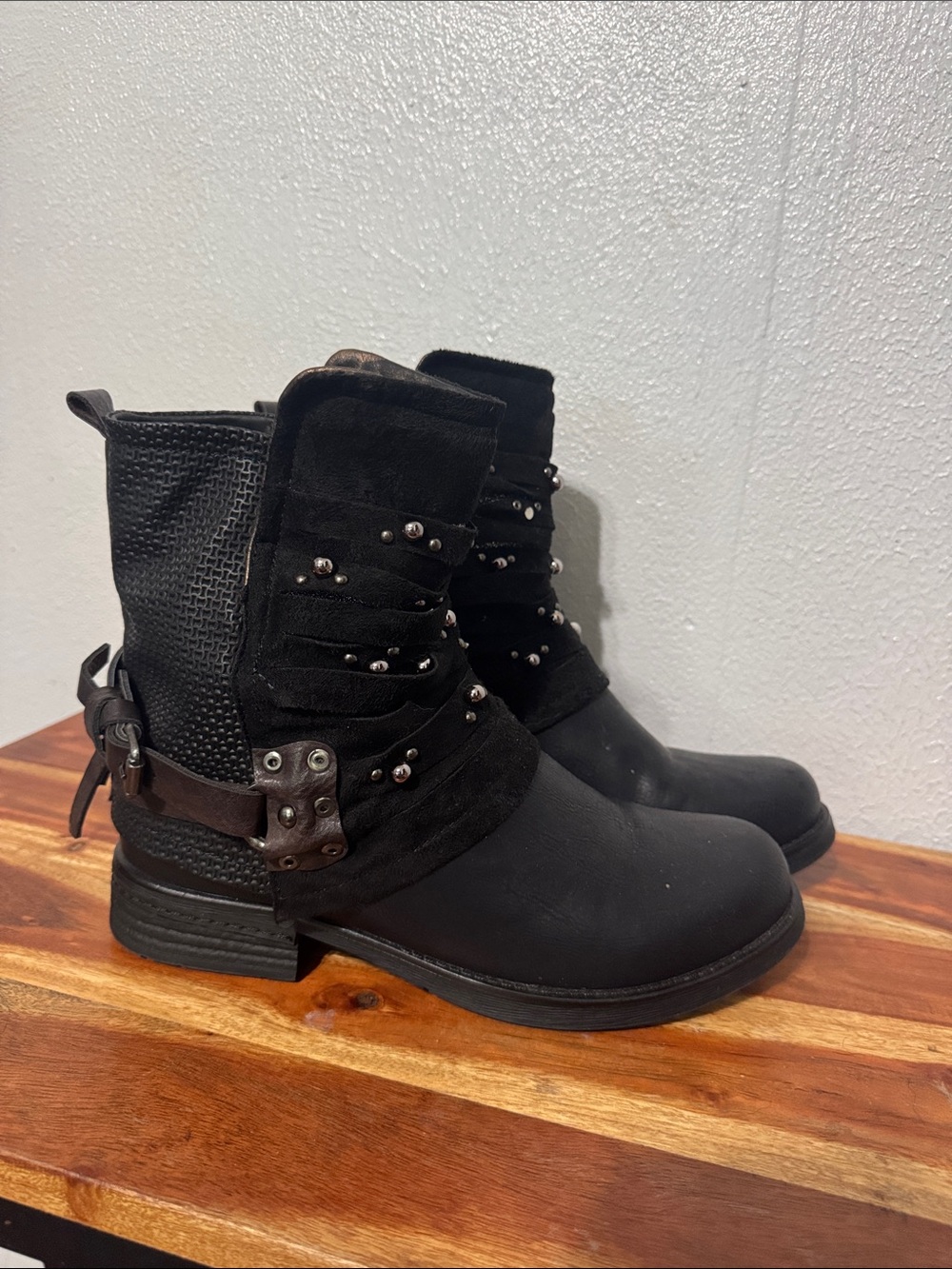 Lala Ikai Studded Motorcycle Boots Black Slouchy Ankle Biker Bootie Size 9 EU 40